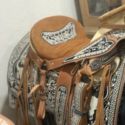 Saddle New More Styles