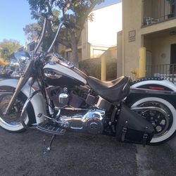 2005 HARLEY  DAVIDSON  - SOFT TAIL DELUXE