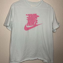 Large Turquoise/Pink Nike Shirt