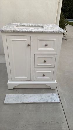 30in Bathroom Vanity