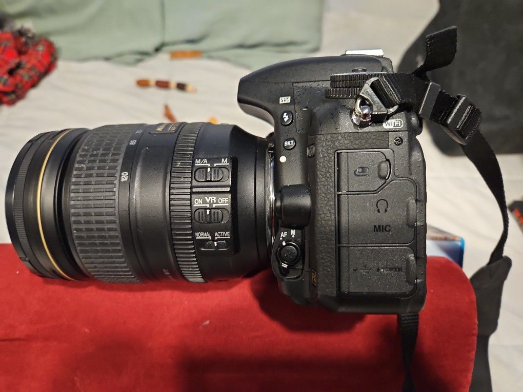 Nikon D750 with NIkon vr nikkor 24 120mm lense