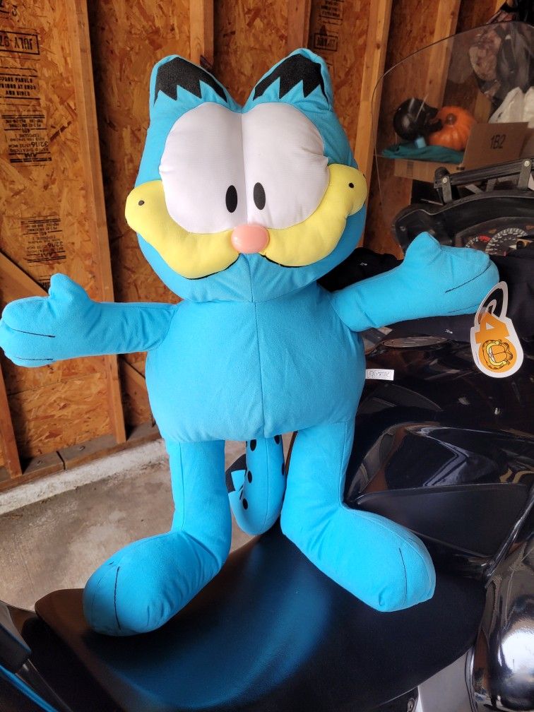 Giant Garfield Plush Toy