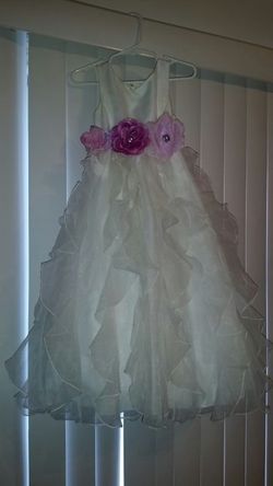 David's Bridal Flower Girl Dress
