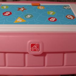 Step 2 Toy Box 