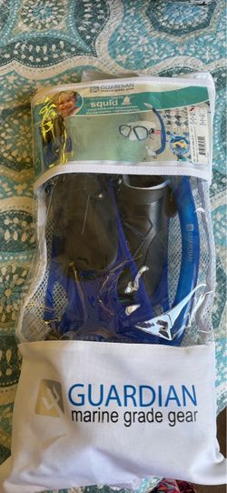 Guardian youth snorkeling kit with bag size small/medium brand new