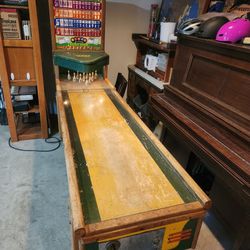 ShuffleBoard Alley Bowling Game $300