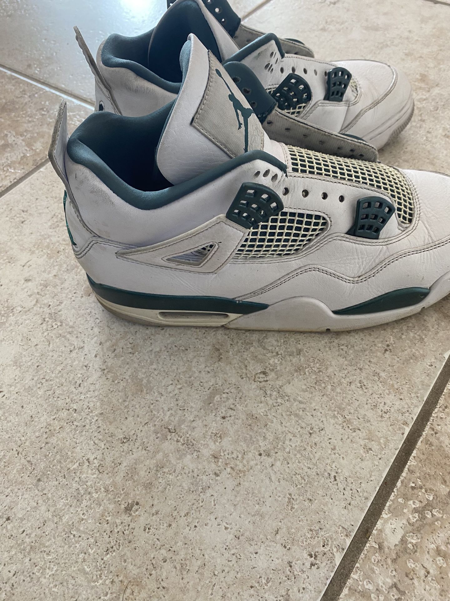 Jordan 4’s Need’s Shoe Strings And Cleaning. Size 10