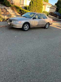 2000 Toyota Camry