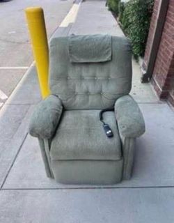 Lift Power recliner chair