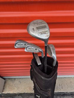 Kidseeker Youth Golf Clubs.