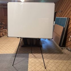 Magnetic Dry Erase Whiteboard 36 x 48 + Tripod stand