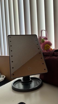 LED Lighted Vanity Makeup Mirror