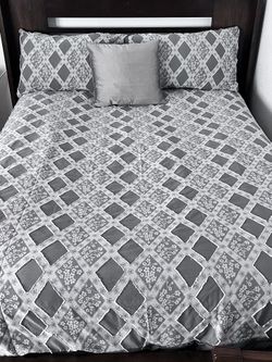 Duvet Cover and Pillow Sham Set