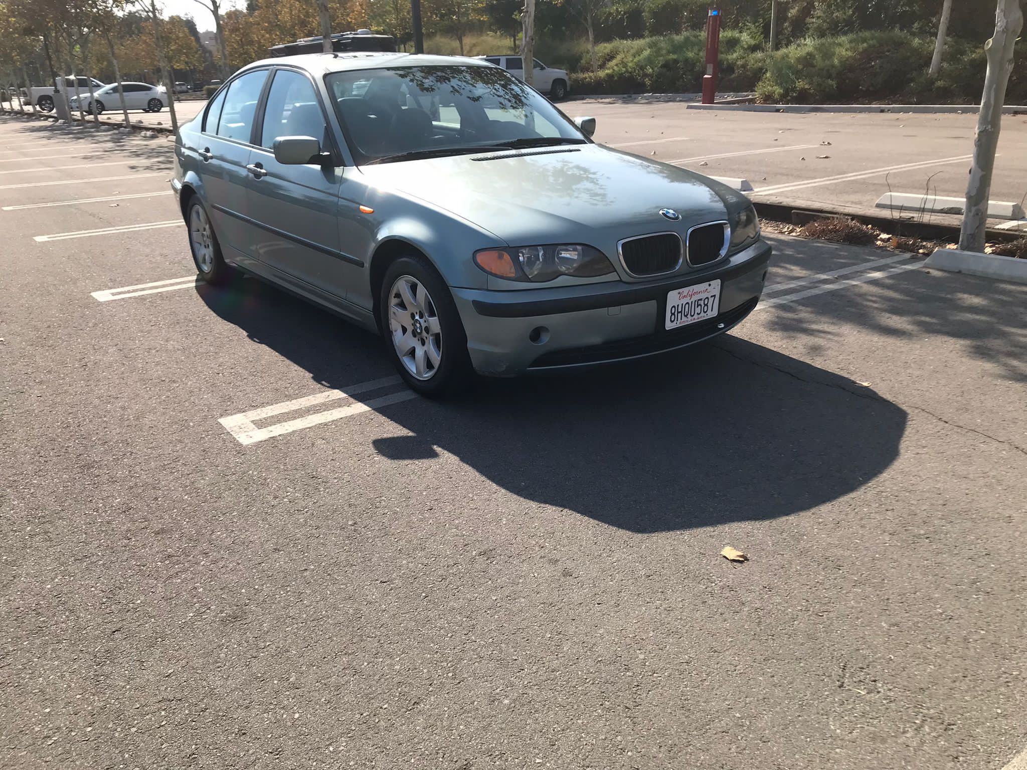 2004 BMW 325i