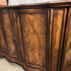 Plunkett solid wood cabinet / high-end furniture