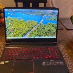 Nitro 5 Acer Computer With Keyboard And Mouse And Ps5 Controller
