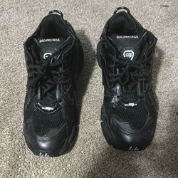 balenciaga runner
