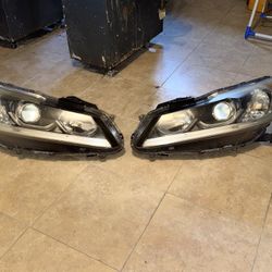 2016-2017 Honda Accord Sedan LEFT And RIGHT/PASSENGER/RH Halogen w/ LED Headlight OEM