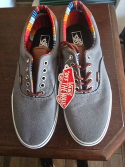 Vans Off The Wall Low-Top Canvas Sneakers