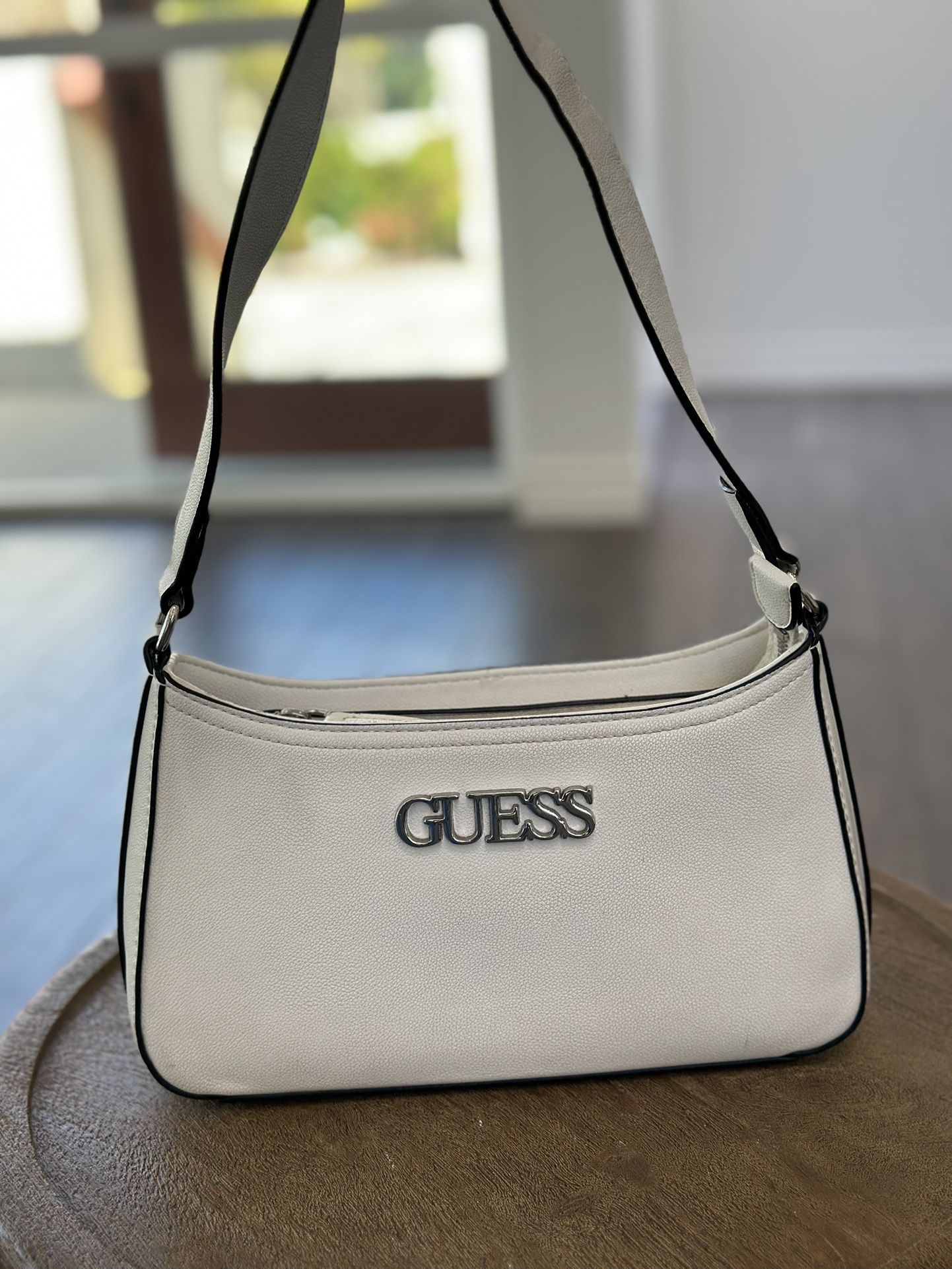 White GUESS Shoulder Purse