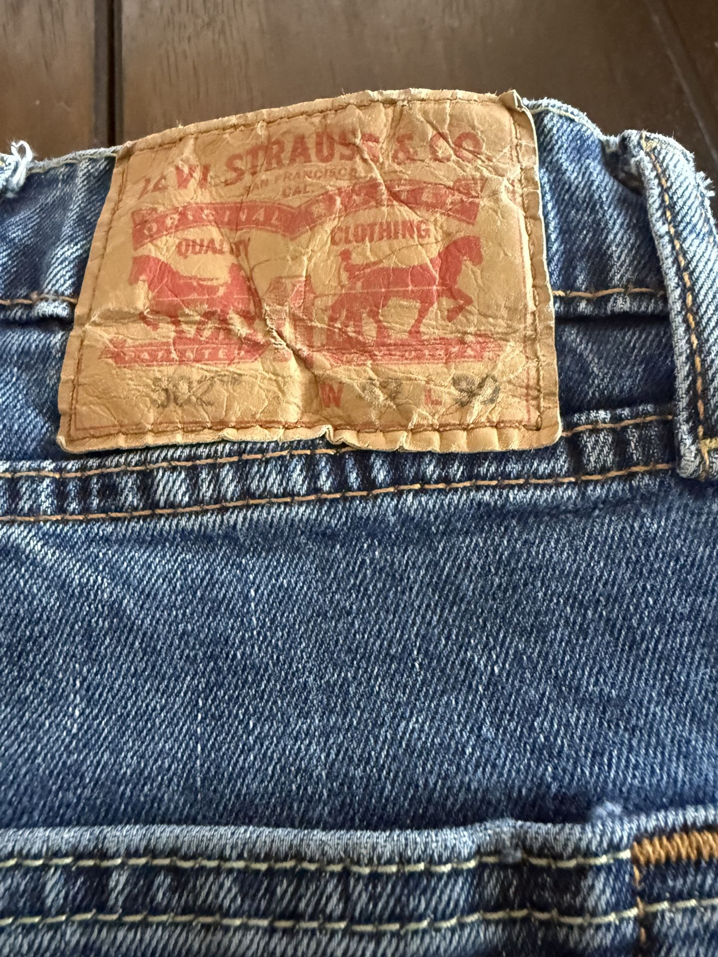 Levi 502 W42 L30