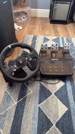 Logitech G920 racing wheel