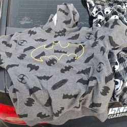 BATMAN HOODIE AND JACK SKELLINGTON ROBE SIZE 810
