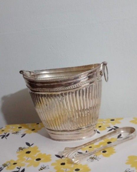 VINTAGE SILVER PLATE ICE BUCKET -& TONGS 8.5"×6"