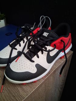 Nike cleats size 6.5 Men