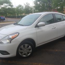 2018 Nissan Versa Perfect Condition Gas Saver 
