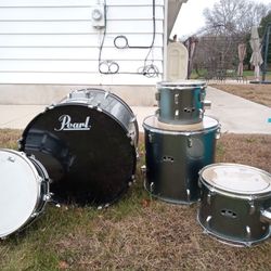 Pearl Drums