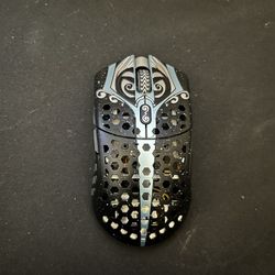 Finalmouse Starlight 12 Phantom (SMALL)