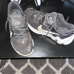 Nike Giannis Men