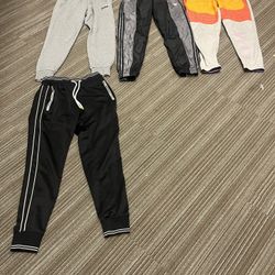 Men Sweatpants Size Medium Everything For 50.00