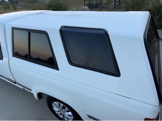 Toyota Pickup Camper Shell