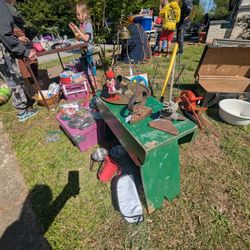 Yard Sale Today 4/13 10 To 3 East Point 