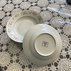 Royal Majestic Fine China set of eight 8” soup bowl (or shallow rimmed bowl) in the “Cannes” pattern (8078), made in China.