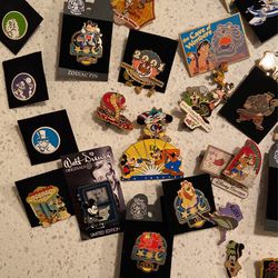 Assorted Disney Pin Lot for Sale in Orlando, FL - OfferUp