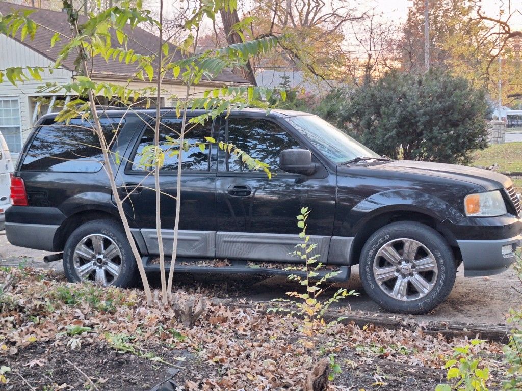 2004 Ford Expedition