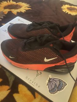 Nike 270