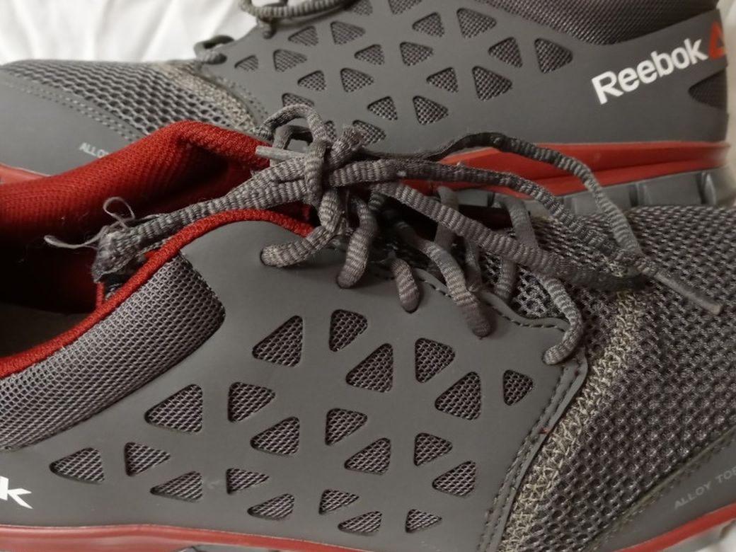 Reebok Mens 11.5M Alloy Toe Safety shoes Work