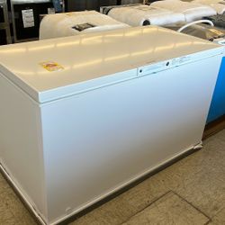 New Chest Freezer 15 Cu Ft - Frigidaire - Finance