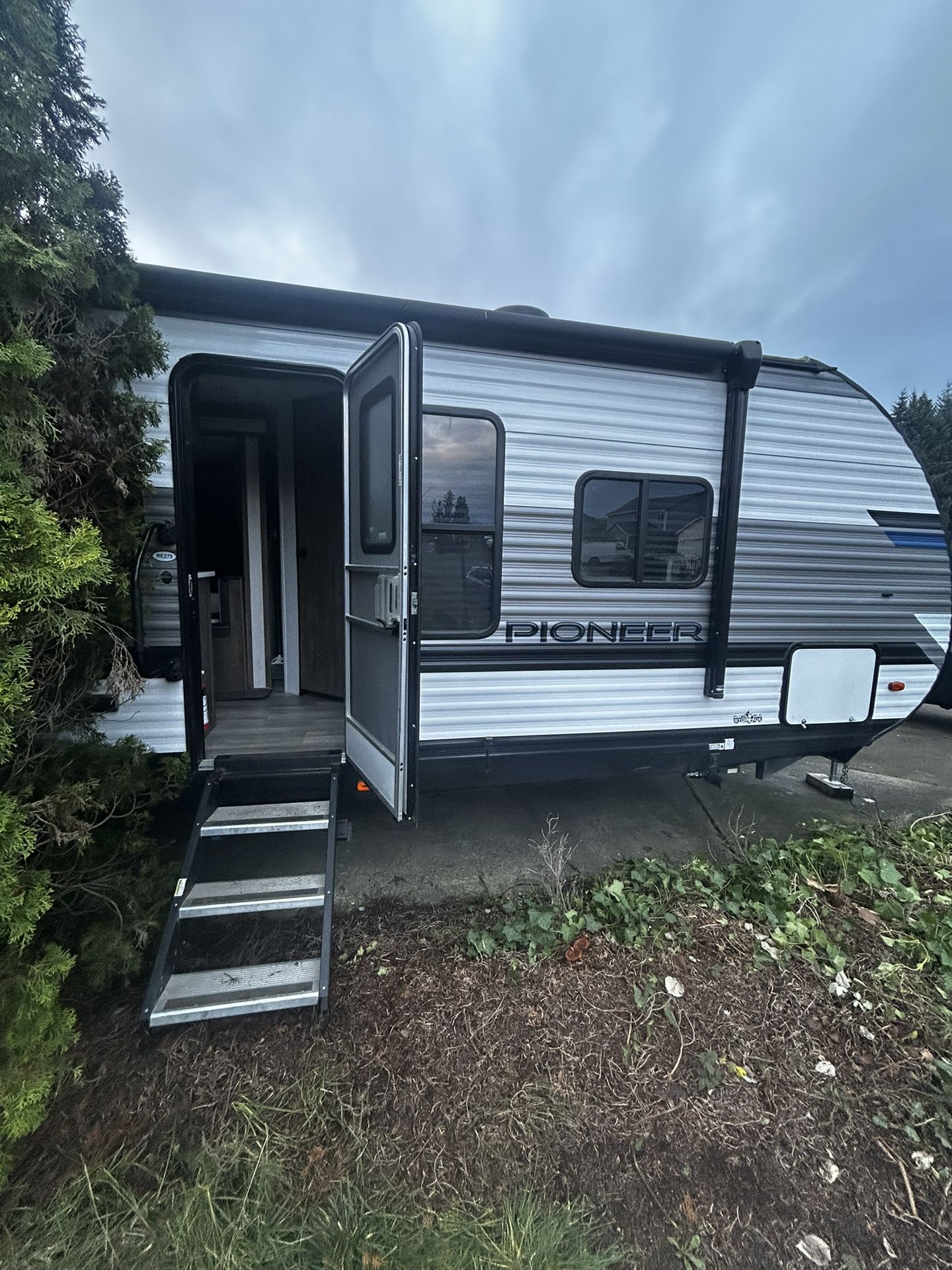 Pionner Rv 27ft