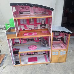 Doll house  / Casa de muñecas 