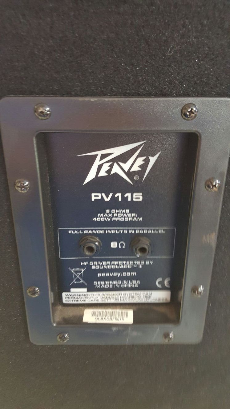 Peavy speakers model pv115 (snxxx)