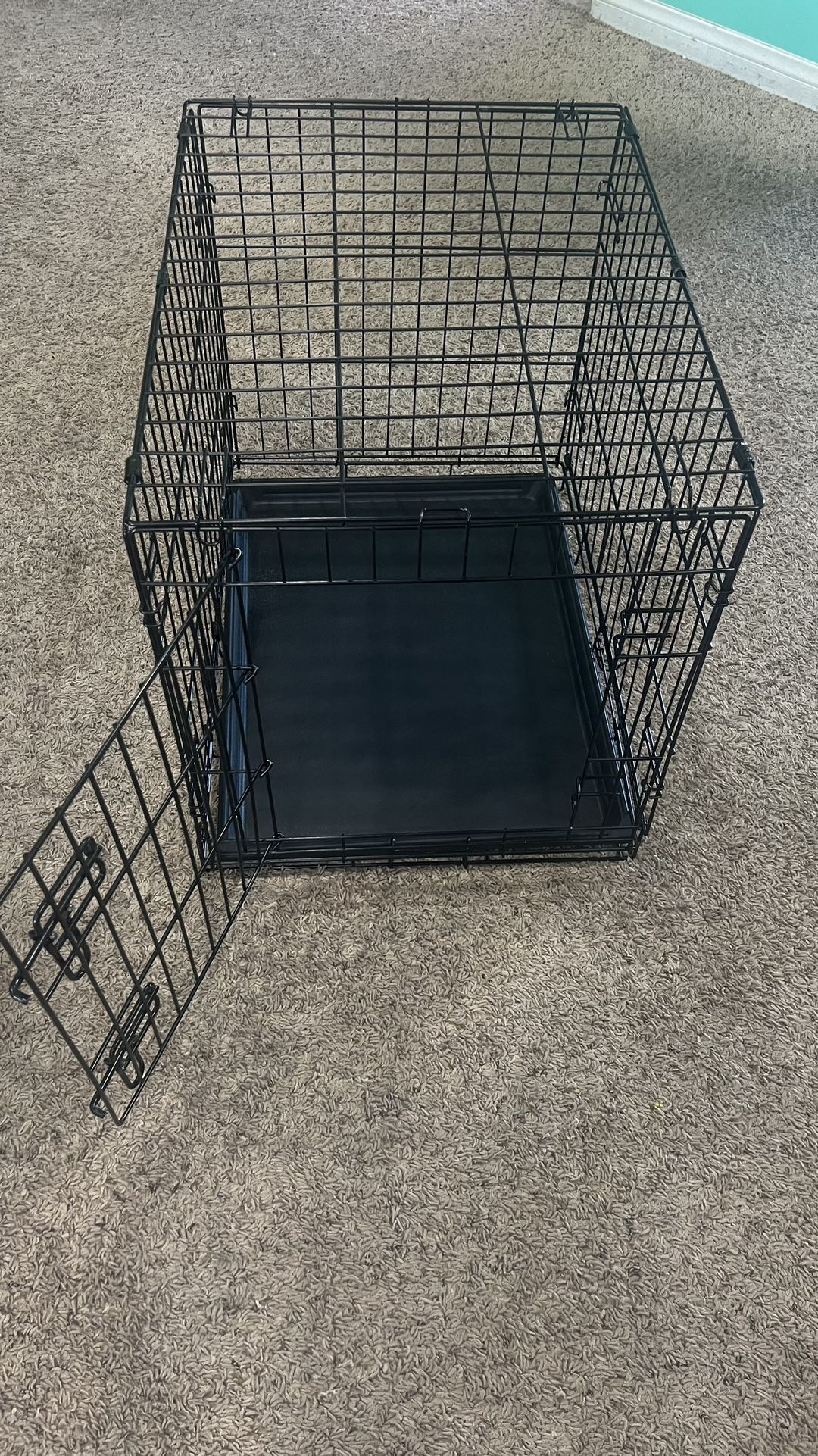 Small Dog Kennel 24”