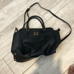 Nine W.est pocketbook