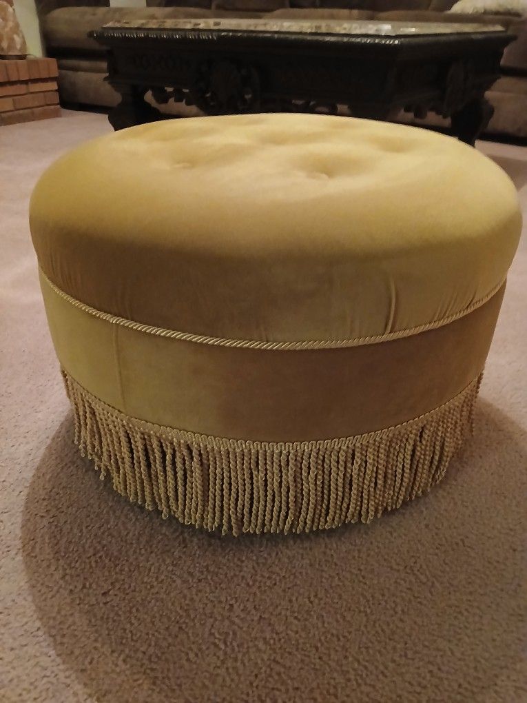 Jennifer Taylor Yolanda Gold Velvet With Gold Fringe Stool Ottoman Vanity Stool