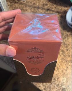 Woman  perfume