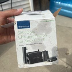 Xbox charging station